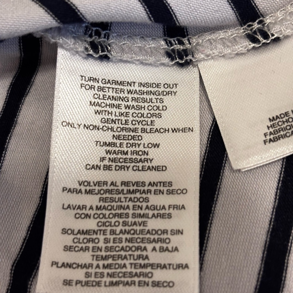 Anne Klein XL Navy White Striped Top Gold Button Shoulder Nautical - Picture 4 of 8